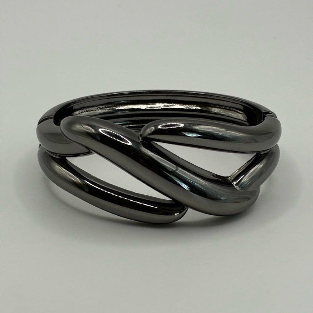 Lia Sophia Smoky Metallic Sculptural Stretch Bracelet Size 7
